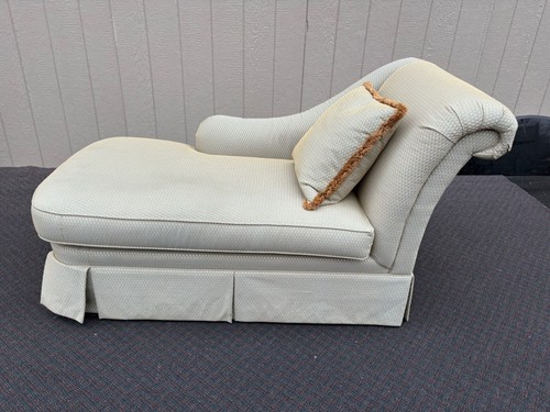 67531 thomasville upholstered - ,